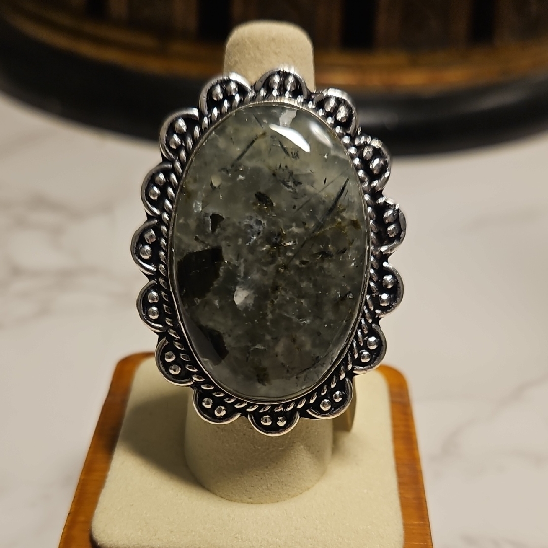 Prehnite Gemstone And German Silver Ring 8 Nwt